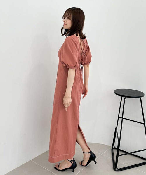 archives(アルシーヴ)の「バックリボン配色ステッチワンピース(ワンピース・レディース・テラコッタ/アイボリー/ブラック・MEDIUM)」の15枚目の写真