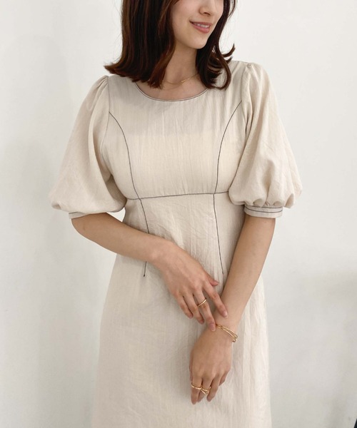 archives(アルシーヴ)の「バックリボン配色ステッチワンピース(ワンピース・レディース・テラコッタ/アイボリー/ブラック・MEDIUM)」の9枚目の写真