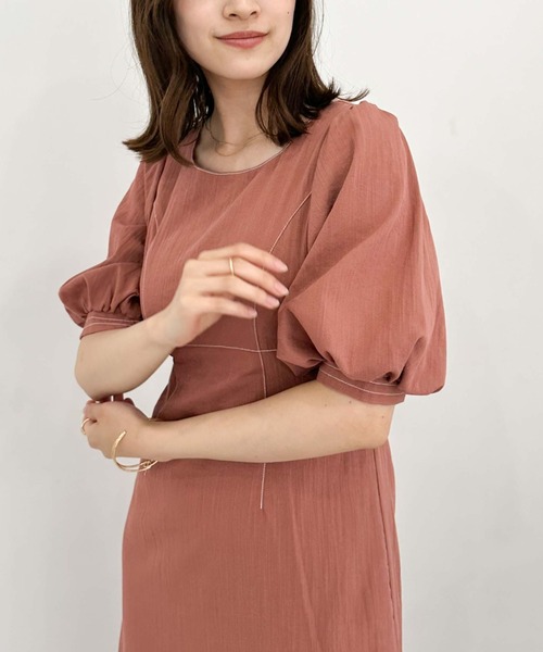 archives(アルシーヴ)の「バックリボン配色ステッチワンピース(ワンピース・レディース・テラコッタ/アイボリー/ブラック・MEDIUM)」の18枚目の写真