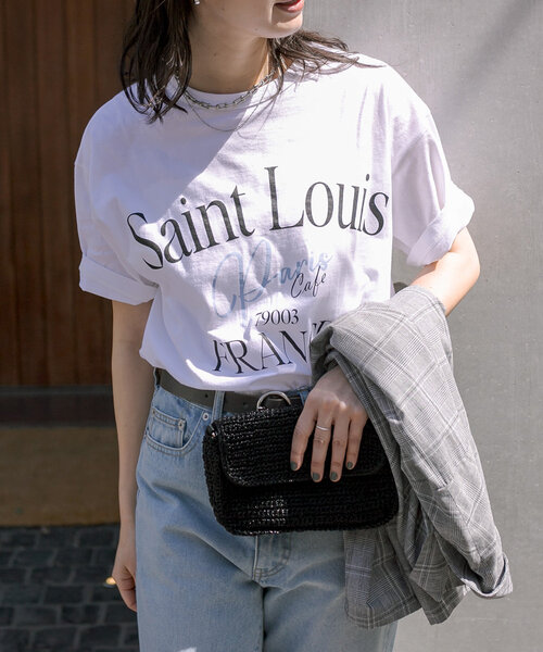 RIVE DROITE(リヴドロワ)の「【目を惹くBIGロゴ】ワイドロゴTee(Tシャツ/カットソー・レディース・ホワイト/チャコールグレー/ベージュ・FREE)」の2枚目の写真