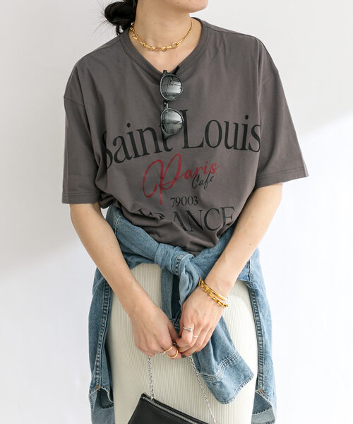 RIVE DROITE(リヴドロワ)の「【目を惹くBIGロゴ】ワイドロゴTee(Tシャツ/カットソー・レディース・ホワイト/チャコールグレー/ベージュ・FREE)」の13枚目の写真