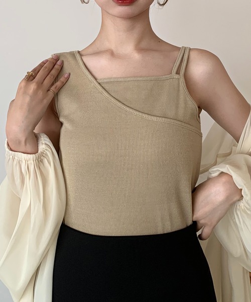 JUNOAH(ジュノア)の「アシメデザインリブタンクトップ(タンクトップ・レディース・ブラック/ベージュ/チャコール・X-LARGE/LARGE/MEDIUM)」の3枚目の写真