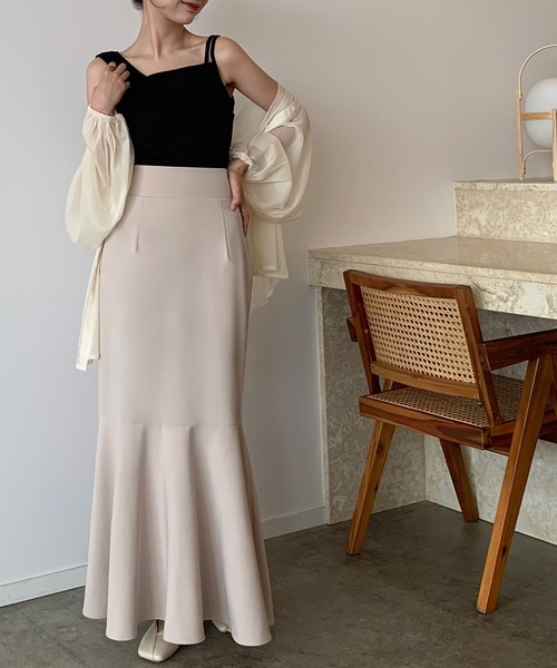 JUNOAH(ジュノア)の「アシメデザインリブタンクトップ(タンクトップ・レディース・ブラック/ベージュ/チャコール・X-LARGE/LARGE/MEDIUM)」の6枚目の写真