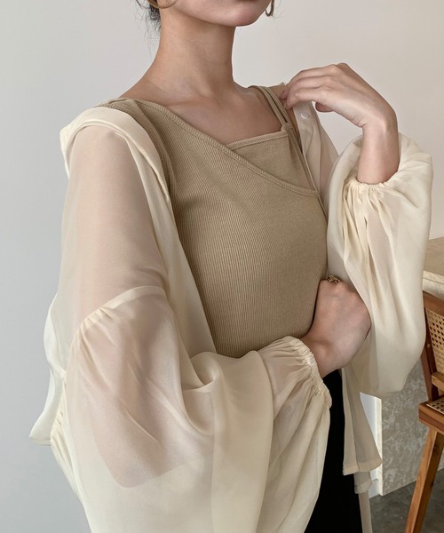 JUNOAH(ジュノア)の「アシメデザインリブタンクトップ(タンクトップ・レディース・ブラック/ベージュ/チャコール・X-LARGE/LARGE/MEDIUM)」の9枚目の写真