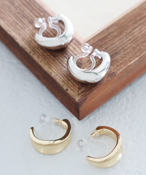 LAKOLE（ラコレ）の「フープノンホールピアス4点SET2 / 118801（イヤリング・レディース・その他1/その他2・FREE）」の2枚目の写真