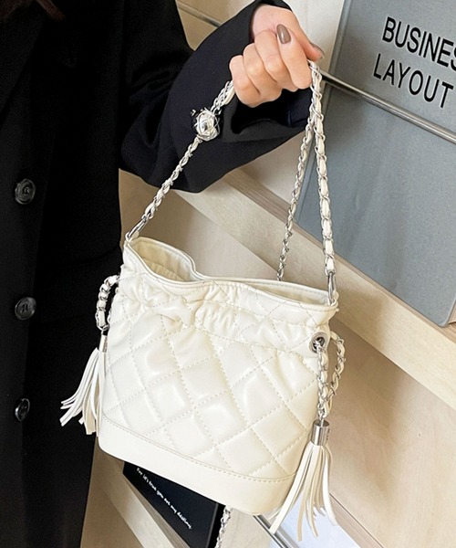 florist（フローリスト）の「タッセルチャームがかわいい♪キルトレザー巾着ショルダーバッグ（ショルダーバッグ・レディース・ホワイト/ピンク/シルバー/ブラック・FREE）」の18枚目の写真