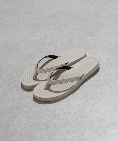 Indosole（インドソール）の「indosole　THE FLIP FLOP women（サンダル・レディース・オフホワイト/ブラック・8）」の6枚目の写真