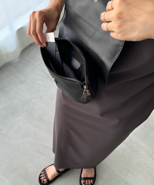 CANAL JEAN(キャナルジーン)の「El mar レザーボディバッグ(ボディバッグ/ウエストポーチ・レディース・ブラック・ONE SIZE)」の7枚目の写真