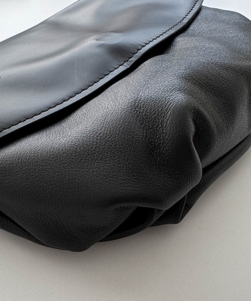 CANAL JEAN(キャナルジーン)の「El mar レザーボディバッグ(ボディバッグ/ウエストポーチ・レディース・ブラック・ONE SIZE)」の14枚目の写真