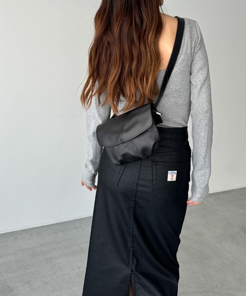 CANAL JEAN(キャナルジーン)の「El mar レザーボディバッグ(ボディバッグ/ウエストポーチ・レディース・ブラック・ONE SIZE)」の20枚目の写真