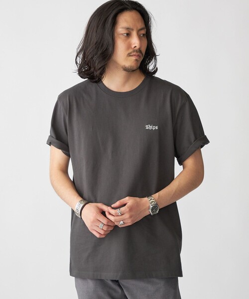 セール】SHIPS: OLD ENGLISH SHIPS ロゴ クルーネック Tシャツ