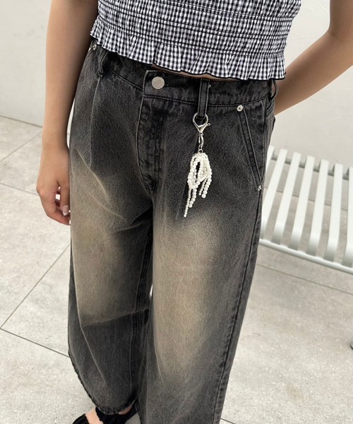 OLIVE des OLIVE（オリーブデオリーブ）の「パールチャーム付きワイドデニムパンツ（その他パンツ・レディース・ブラック系その他/ブルー系その他/サックスブルー・SMALL/MEDIUM）」の13枚目の写真