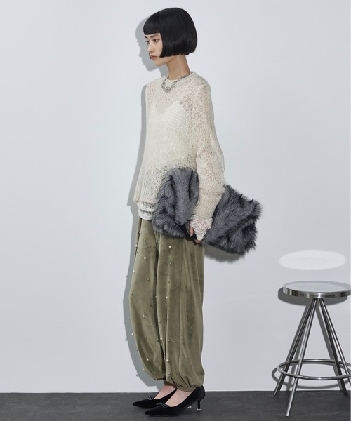 THE YOn(ザヨン)の「モヘアライクシアーニットプルオーバー(ニット/セーター・レディース・カーキ/アイボリー/ラベンダー/キャメル・FREE)」の22枚目の写真