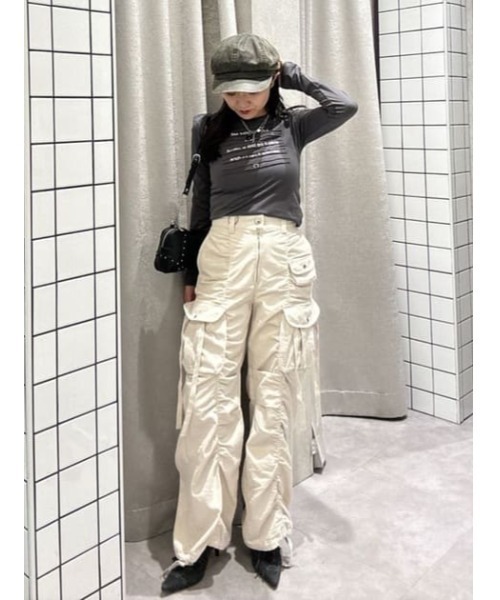 LAGUA GEM(ラグアジェム)の「OVERLAP FONT ロングTシャツ(Tシャツ/カットソー・レディース・ホワイト/ブラック/グレー・FREE)」の18枚目の写真