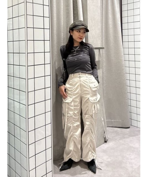LAGUA GEM(ラグアジェム)の「OVERLAP FONT ロングTシャツ(Tシャツ/カットソー・レディース・ホワイト/ブラック/グレー・FREE)」の19枚目の写真