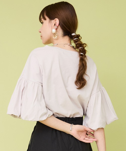 JETSET SOLO PLUS （ジェットセットソロプラス）の「【JETSET SOLO PLUS】接触冷感バルーンスリーブカットソー（Tシャツ/カットソー・レディース・オフホワイト/ブラック/グレイッシュベージュ・FREE）」の15枚目の写真