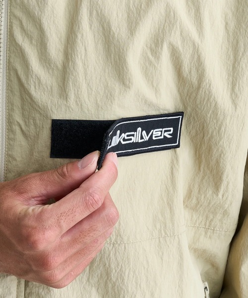 Quiksilver（クイックシルバー）の「NY BOA STAND ZIP JAC/クイックシルバーワッシャーナイロンブルゾン（ブルゾン・メンズ・ブラック/ベージュ/グリーン・SMALL/LARGE/MEDIUM/X-LARGE）」の14枚目の写真