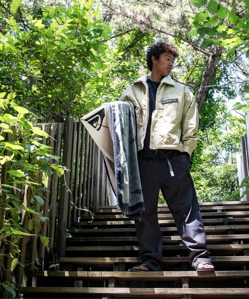 Quiksilver（クイックシルバー）の「NY BOA STAND ZIP JAC/クイックシルバーワッシャーナイロンブルゾン（ブルゾン・メンズ・ブラック/ベージュ/グリーン・SMALL/LARGE/MEDIUM/X-LARGE）」の8枚目の写真