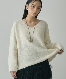 DFFUR.（ディフル）の「ウール混ブークレルーズVニットトップス（ニット/セーター）」