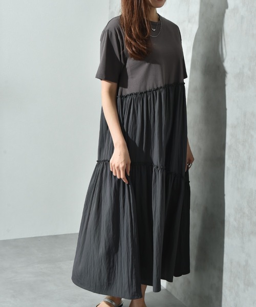 INTERPLANET（インタープラネット）の「異素材使いティアードワンピース（ワンピース・レディース・ブラウン/チャコールグレー・FREE）」の20枚目の写真