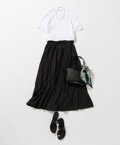 23区（ニジュウサンク）の「ニュアンスフラワー プリント シルク スカーフ（バンダナ/スカーフ・レディース・ネイビー系5/ダークグリーン系5・F）」の13枚目の写真