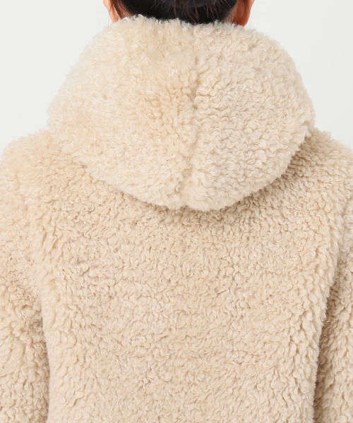 Charles Chaton(シャルルシャトン)の「curly duffel coat(その他アウター・レディース・ベージュ・FREE)」の8枚目の写真