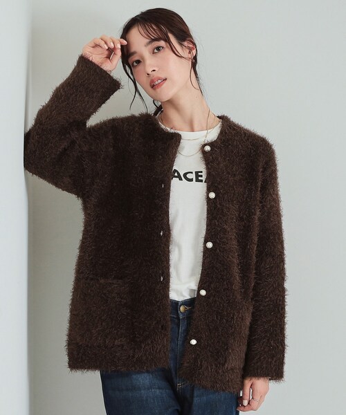 DRESKIP（ドレスキップ）の「◆ふわふわフェザーヤーン パール調ボタンカーディガン（カーディガン/ボレロ・レディース・ライトグレー/ダークブラウン/ライトブルー/アイボリー・00）」の3枚目の写真