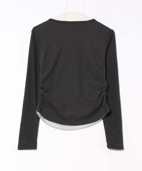 MEMECLE(メメクル)の「【 MEMECLE / メメクル 】バイカラー レイヤード キーネック ロンT(Tシャツ/カットソー・レディース・ブラック/グレー・M/L)」の3枚目の写真