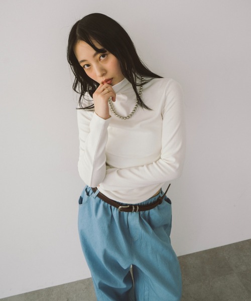 HANNE（アン）の「サイドギャザーハイネックロンTEE（Tシャツ/カットソー・レディース・ホワイト/ピンク/ブラック・FREE）」の12枚目の写真