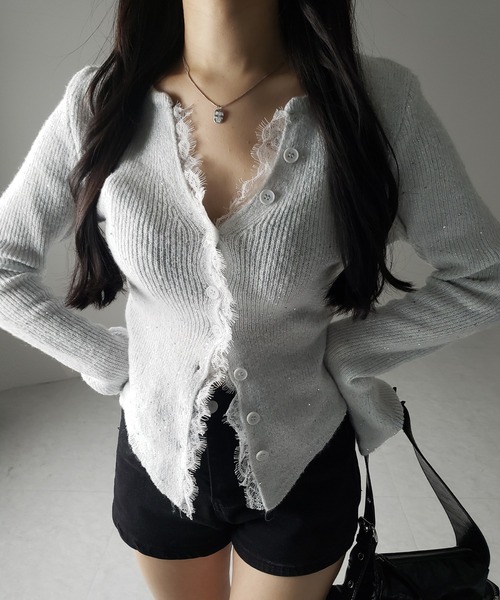 me+em select(ミームセレクト)の「【 4color 】レースドッキングスパングルキーネックニットカーディガン / lace docking spangle key neck knit cardigan(カーディガン/ボレロ・レディース・グレー/ブルー/ブラック/ライトグレー・FREE)」の13枚目の写真