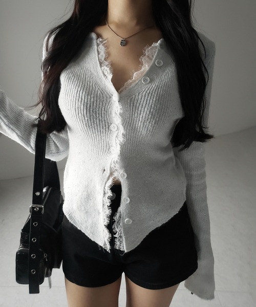 me+em select(ミームセレクト)の「【 4color 】レースドッキングスパングルキーネックニットカーディガン / lace docking spangle key neck knit cardigan(カーディガン/ボレロ・レディース・グレー/ブルー/ブラック/ライトグレー・FREE)」の15枚目の写真