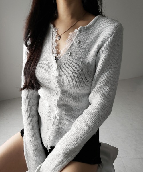 me+em select(ミームセレクト)の「【 4color 】レースドッキングスパングルキーネックニットカーディガン / lace docking spangle key neck knit cardigan(カーディガン/ボレロ・レディース・グレー/ブルー/ブラック/ライトグレー・FREE)」の18枚目の写真