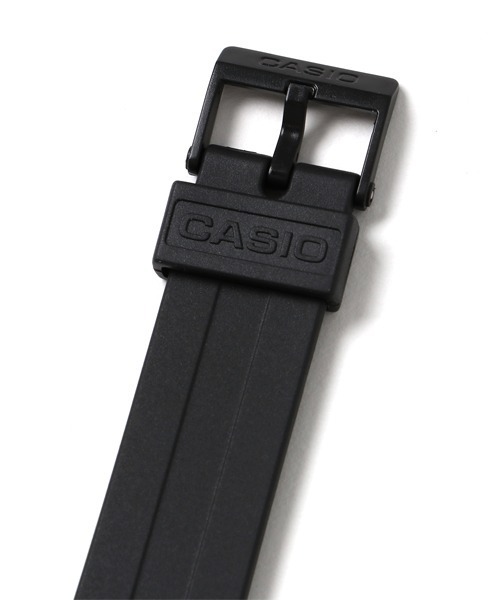 CASIO(カシオ)の「CASIO カシオ / スタンダードアナログ チープカシオ クォーツ ラウンドフェイス ラバーベルト 5気圧防水 腕時計 /// MWシリーズ(アナログ腕時計・レディース・ブラック×ゴールド/ブラック×ホワイト/ブラック/ブラック系その他・FREE)」の6枚目の写真