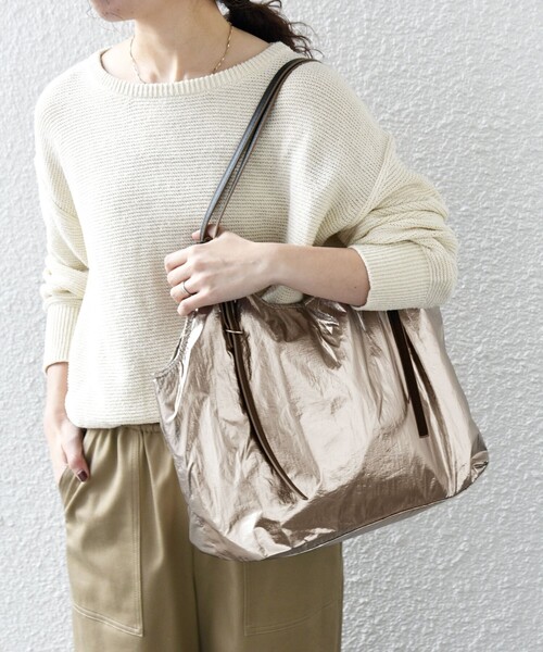 極美品✨　SHIPS AUTHENTIC PRODUCTSのナイロントートバッグ セール】SHIPS any: A4 メタリック ナイロン トート バッグ