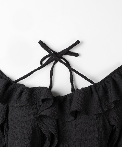 me+em select（ミームセレクト）の「【 ２color 】クロスストラップリボンオフショルダーフリルブラウス ／ cross strap ribbon off shoulder frill blouse（シャツ/ブラウス・レディース・ホワイト/ブラック・FREE）」の14枚目の写真