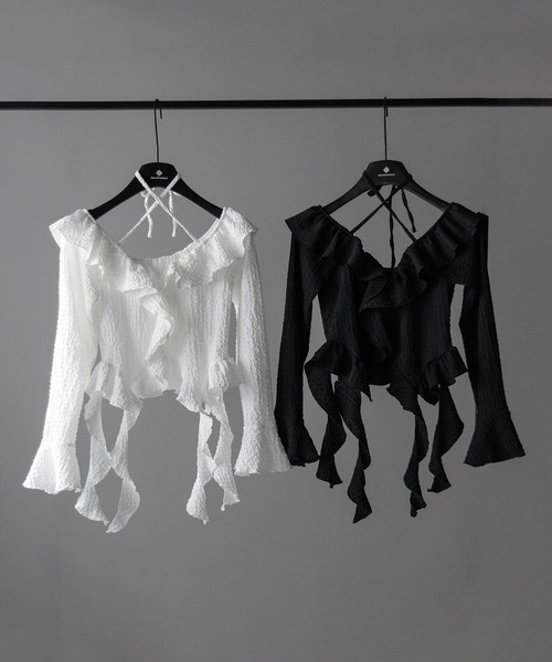 me+em select（ミームセレクト）の「【 ２color 】クロスストラップリボンオフショルダーフリルブラウス ／ cross strap ribbon off shoulder frill blouse（シャツ/ブラウス・レディース・ホワイト/ブラック・FREE）」の16枚目の写真