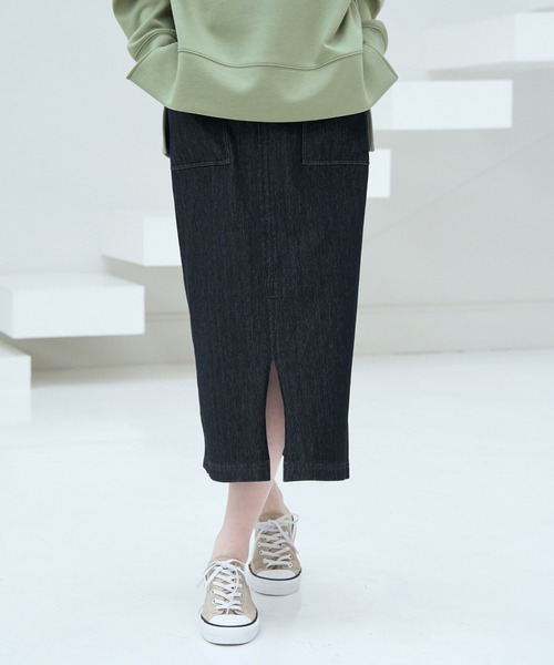 ikka（イッカ）の「【雑誌InRed4月号掲載】GOKU楽タイトスカート（スカート・レディース・ブラック/オリーブ/ダークベージュ/ダークネイビー・S/M/L）」の4枚目の写真