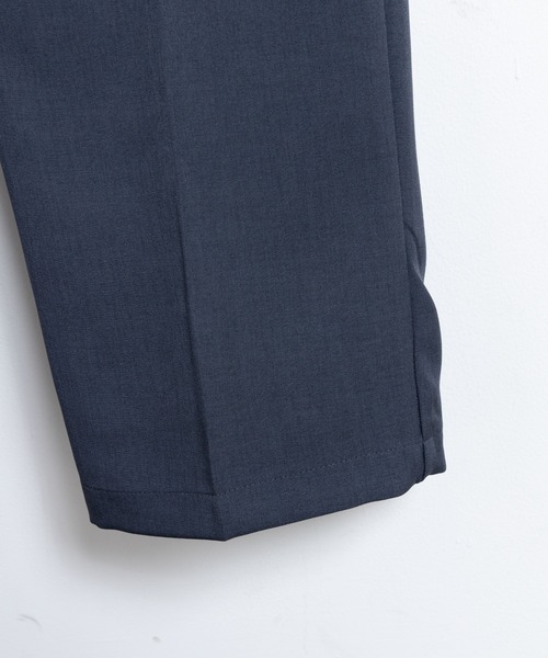 COMMON WARE(コモンウェアー)の「COMMONWARE:PE TUCK WIDE PANTS/タック入り ワイドパンツ(スラックス・メンズ・チャコールグレー/ブラック/ネイビー・XL/L/M)」の13枚目の写真