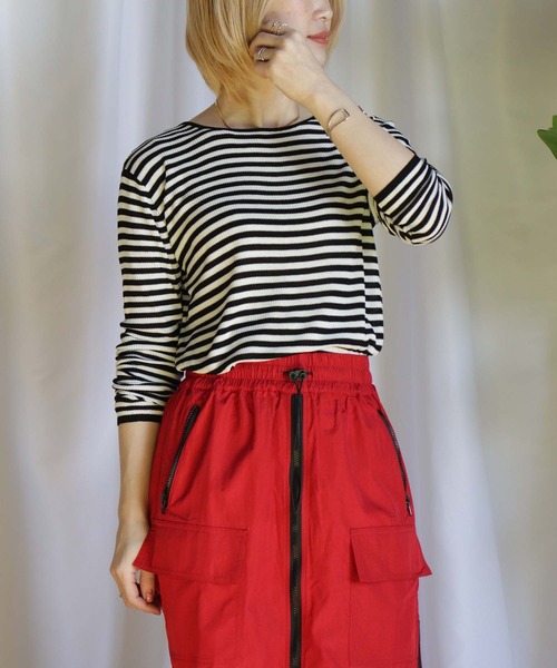 BITTOKO（ビットコ）の「シンプルクルーネックプルオーバー（Tシャツ/カットソー・レディース・ブラック/ピンク/ブルー/ホワイト×ブラック・FREE）」の2枚目の写真