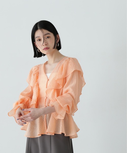 N.（N. Natural Beauty Basic）（エヌエヌナチュラルビューティーベーシック）の「シアーペプラムラッフルブラウス（シャツ/ブラウス・レディース・ホワイト/ライトグリーン/オレンジ・MEDIUM）」の20枚目の写真