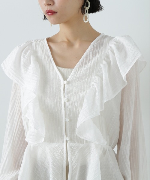 N.（N. Natural Beauty Basic）（エヌエヌナチュラルビューティーベーシック）の「シアーペプラムラッフルブラウス（シャツ/ブラウス・レディース・ホワイト/ライトグリーン/オレンジ・MEDIUM）」の8枚目の写真
