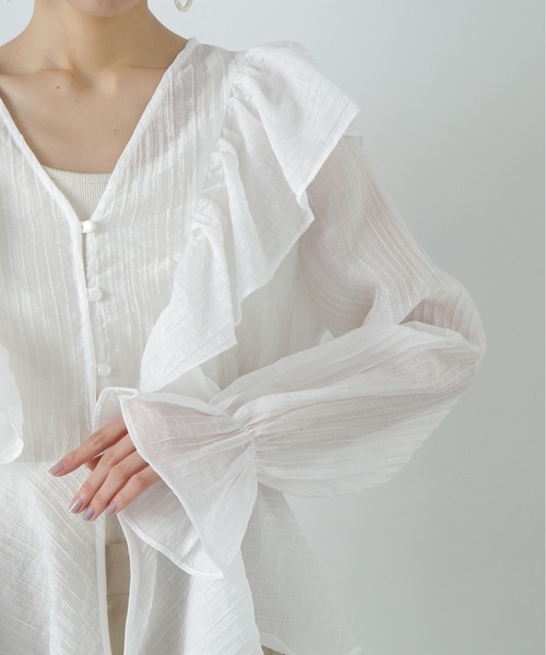 N.（N. Natural Beauty Basic）（エヌエヌナチュラルビューティーベーシック）の「シアーペプラムラッフルブラウス（シャツ/ブラウス・レディース・ホワイト/ライトグリーン/オレンジ・MEDIUM）」の10枚目の写真