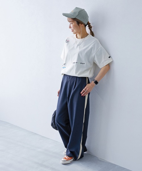 devirock(デビロック)の「【makoコラボ】大人用 ドローイング Tシャツ(Tシャツ/カットソー・レディース・スミクロ/オフホワイト・ONE SIZE)」の3枚目の写真