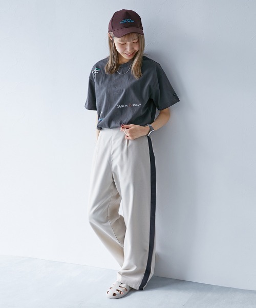 devirock(デビロック)の「【makoコラボ】大人用 ドローイング Tシャツ(Tシャツ/カットソー・レディース・スミクロ/オフホワイト・ONE SIZE)」の4枚目の写真