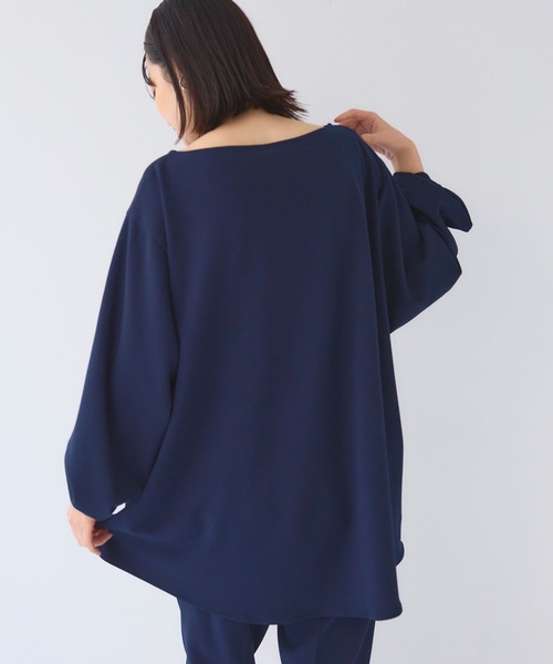 CROSS FUNCTION（クロスファンクション）の「《シワになりにくい》サマ美え ジョーゼットボートネックブラウス【CF/クロスファンクション】（シャツ/ブラウス・レディース・ライトベージュ/ネイビー/ブラック・L/M/LL）」の7枚目の写真