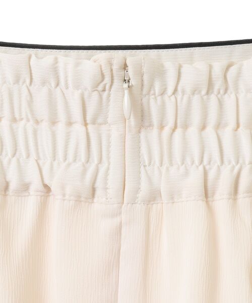 earth music&ecology（アースミュージックアンドエコロジー）の「サイドリボンティアードスカート（スカート・レディース・ブラック/ライトグレー/アイボリー・FREE）」の7枚目の写真