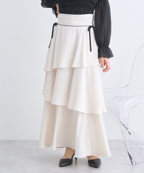 earth music&ecology（アースミュージックアンドエコロジー）の「サイドリボンティアードスカート（スカート・レディース・ブラック/ライトグレー/アイボリー・FREE）」の2枚目の写真