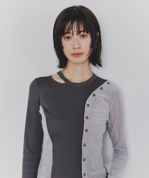 UNITED TOKYO（ユナイテッドトウキョウ）の「シアーベロアリブMIXプルオーバー｜細見え/ウォッシャブル/シアートップス/ロンT/春服（Tシャツ/カットソー・レディース・ブラック/グレー/グリーン・FREE）」の22枚目の写真