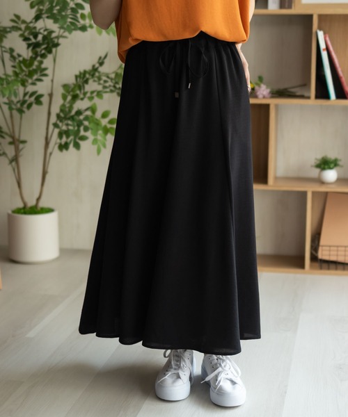 NAVY（ネイビー）の「nAvy SARARI ウェーブフレアスカート（スカート・レディース・ブラック/ブルー/ベージュ/ブラウン・M/L）」の7枚目の写真