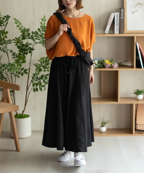 NAVY（ネイビー）の「nAvy SARARI ウェーブフレアスカート（スカート・レディース・ブラック/ブルー/ベージュ/ブラウン・M/L）」の6枚目の写真